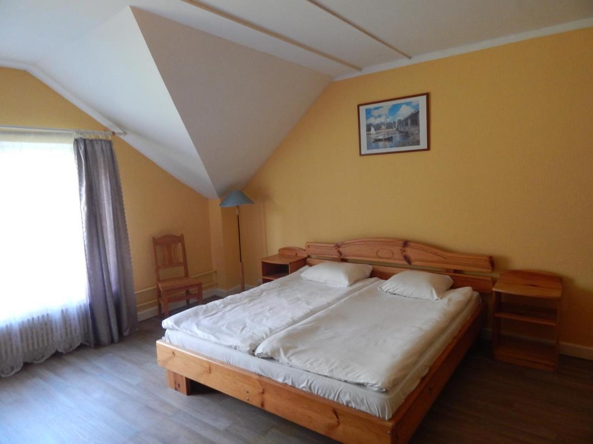 Motel Brencis Iecava Extérieur photo